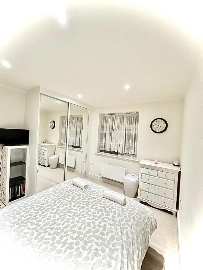 Lovely Cosy Apartment Бромли Екстериор снимка