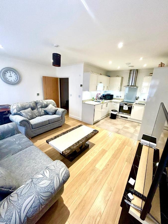 Lovely Cosy Apartment Бромли Екстериор снимка